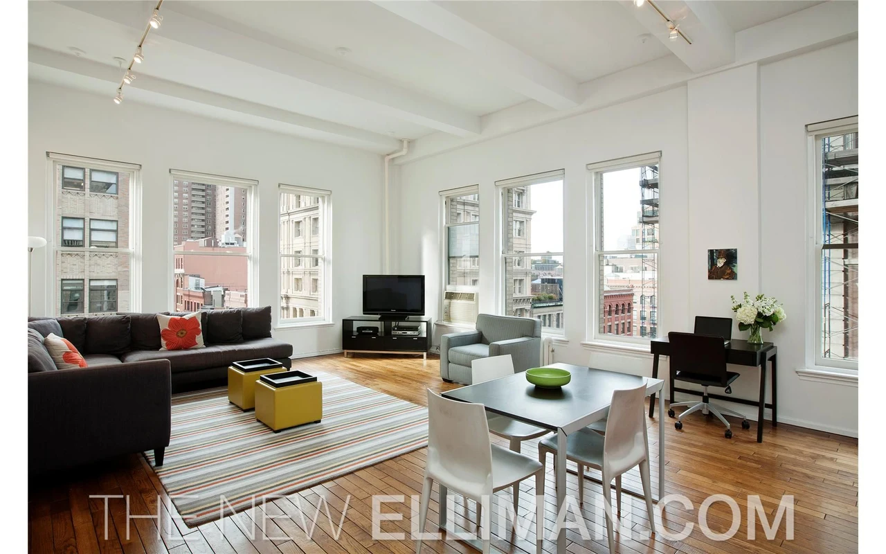 100 Hudson Street, Residence 8E — historical listing image 3