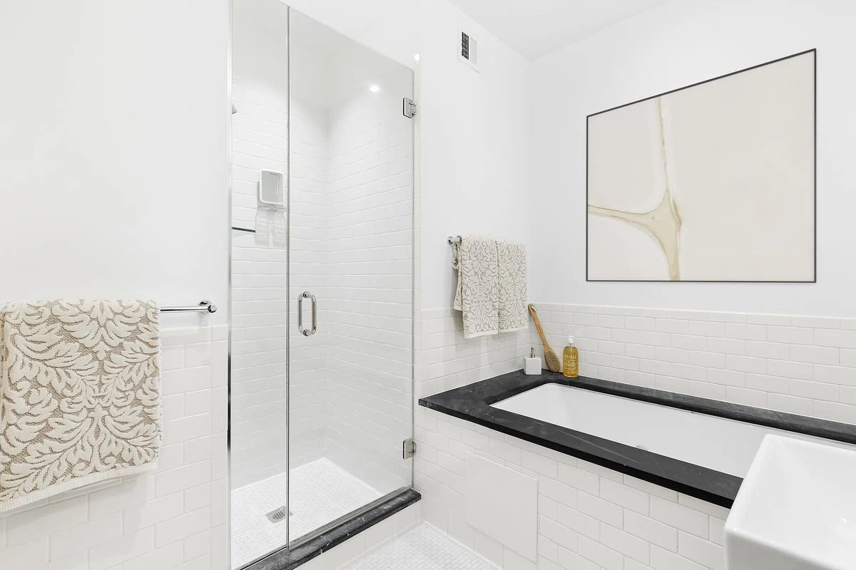 110 Livingston Street, Residence 14R — historical listing image 5