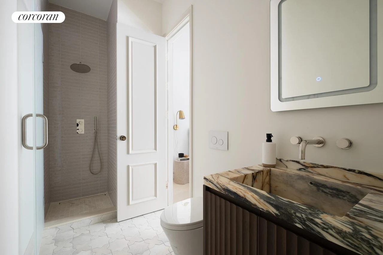 151 State Street, Residence1 — historical marketing image 24