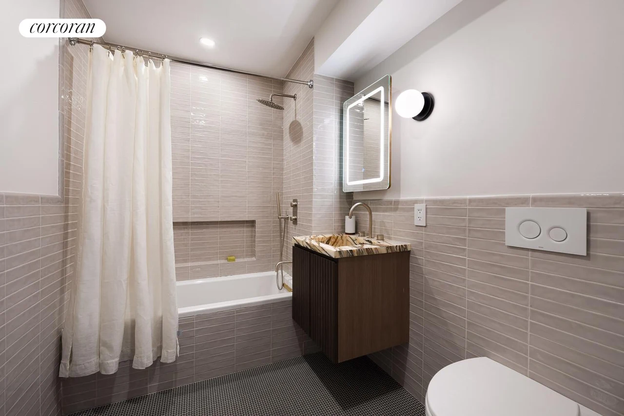 151 State Street, Residence1 — historical marketing image 26