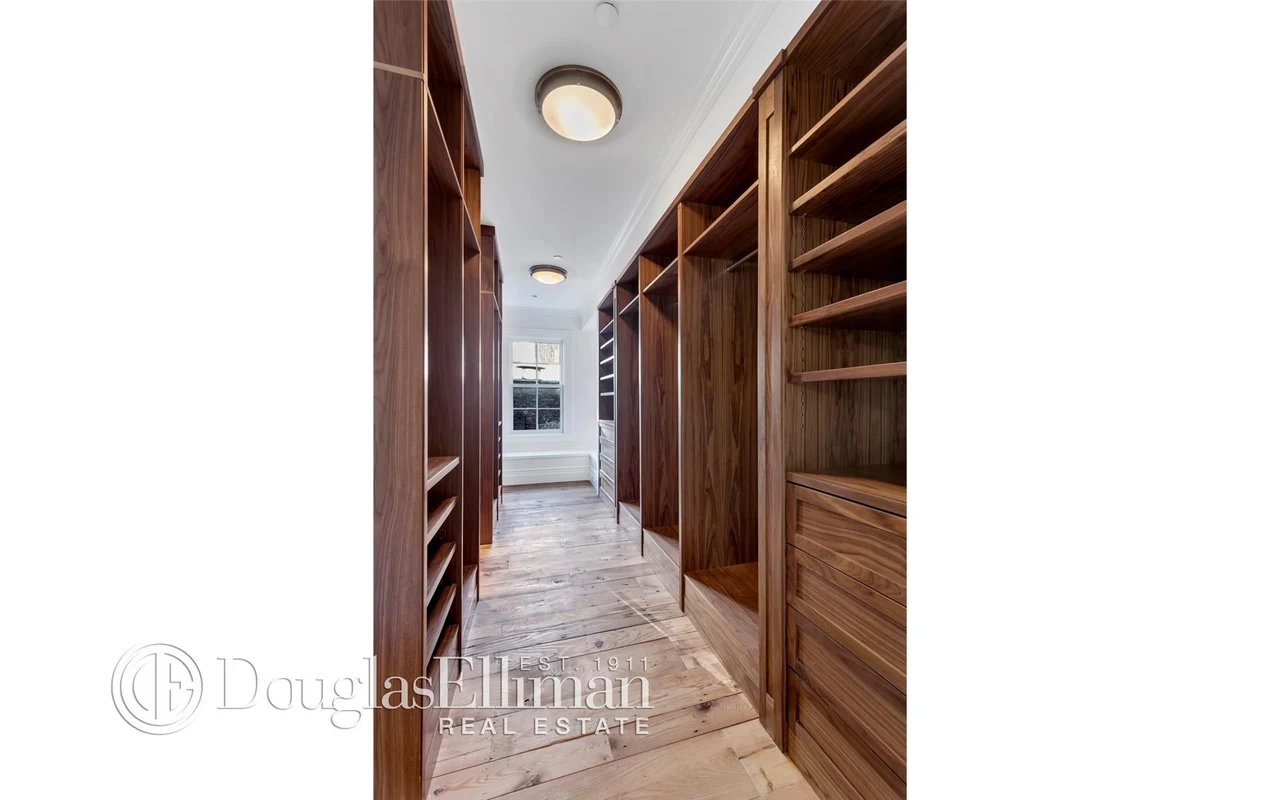323 Pacific Street — historical listing image 14