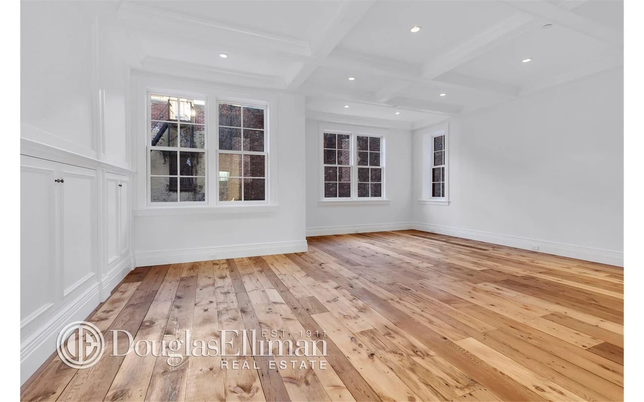 323 Pacific Street — historical listing image 8