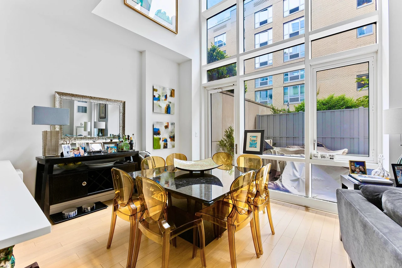 34 North 7th Street, Townhouse 3 — historical listing image 3