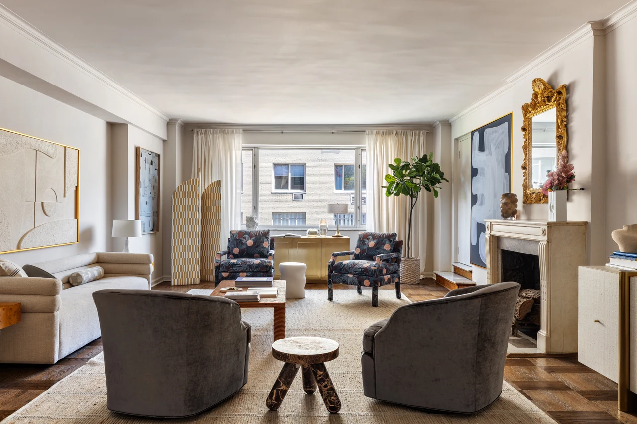 860 Fifth Avenue, Residence 12E — historical listing image 2