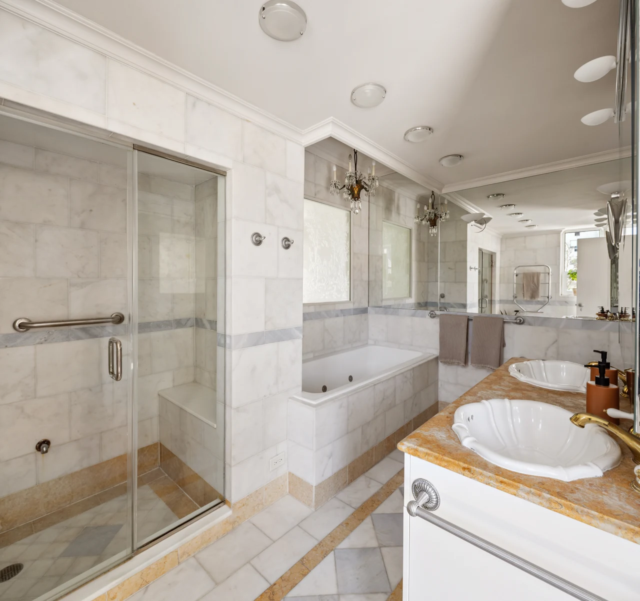 860 Fifth Avenue, Residence 12E — historical listing image 11