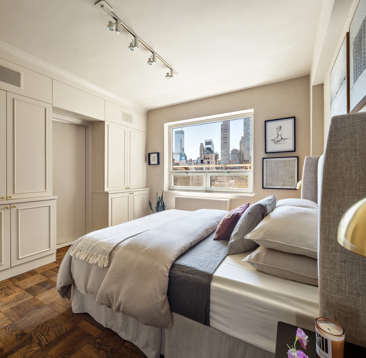 860 Fifth Avenue, Residence 12E — historical listing image 12